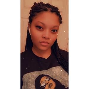 Meet your Posher, Tyana